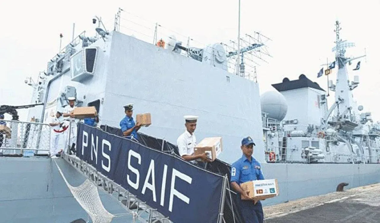 ভারত আকাশসীমা না দেওয়ায় সমুদ্রপথে শ্রীলঙ্কায় ত্রাণ পাঠালো পাকিস্তান