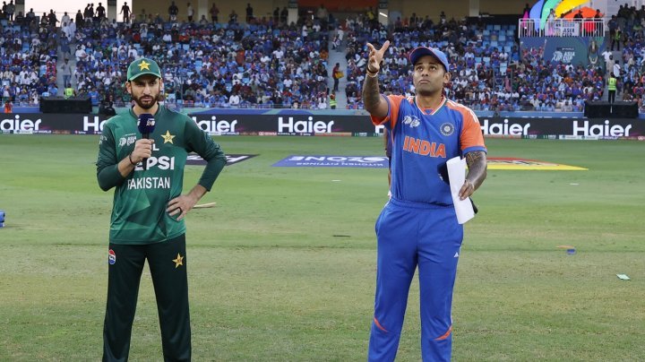 india-vs-pakistan-asia-cup-toss-684b2462936eae9026965f2280871080