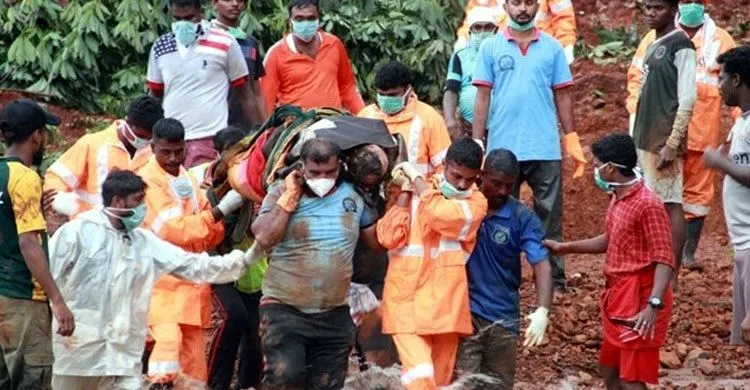 ভারতে বন্যা-ভূমিধসে ৩৩ জনের মৃত্যু
