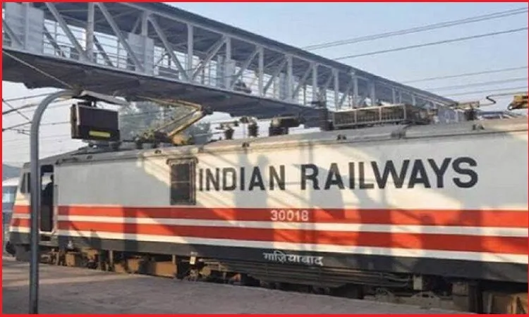 ভারতে ভয়াবহ বিস্ফোরণ, বহু রুটে ট্রেন বন্ধ