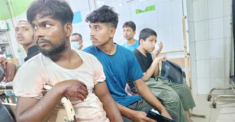 পশু কোরবানি দিতে গিয়ে আহত ৯৪ জন ঢাকা মেডিকেলে