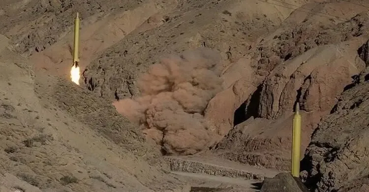 প্রতিশোধ নিতে বাহরাইন ও আমিরাতের অ্যালুমিনিয়াম কারখানায় ইরানের হামলা