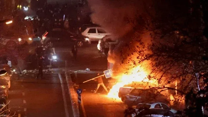 ইরানে বিক্ষোভে ২ হাজার মানুষ নিহত: সরকারি কর্মকর্তা