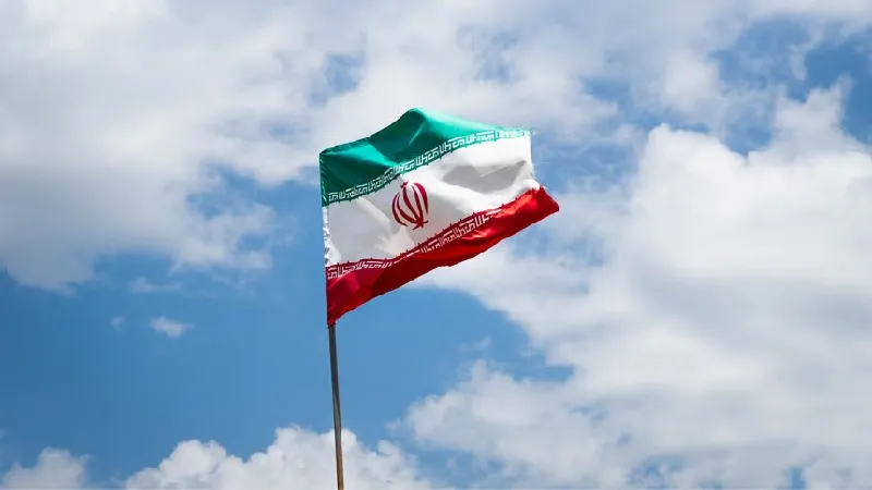 Iran's military officials warn Israel and US against retaliation