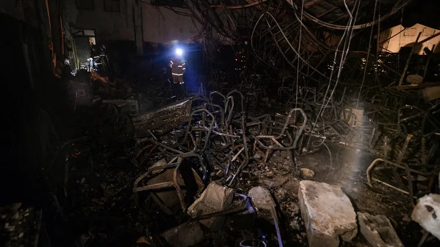 100 killed in fire during wedding at Iraq event hall