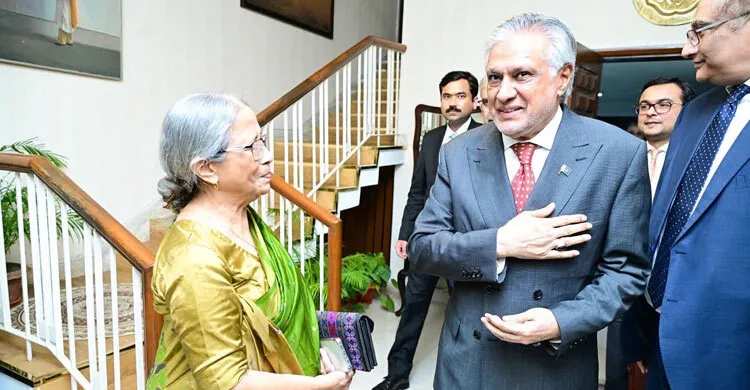 বাংলাদেশের সঙ্গে সহযোগিতামূলক সম্পর্ক গড়তে আগ্রহী পাকিস্তান : ইসহাক দার