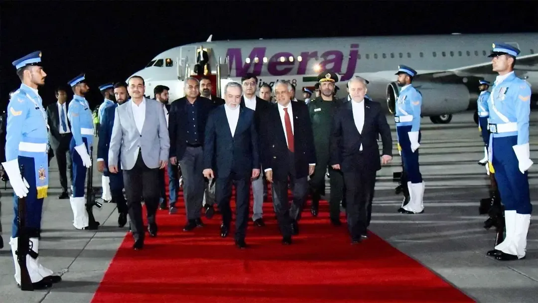 ইসলামাবাদে পৌঁছেছেন ইরানের পররাষ্ট্রমন্ত্রী