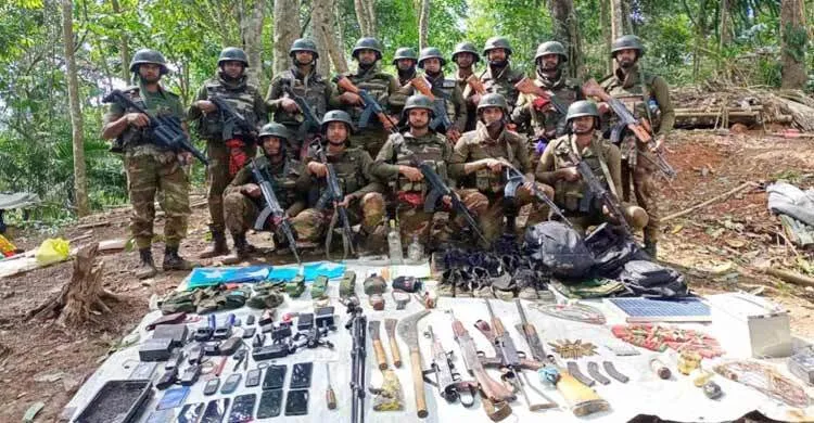 বান্দরবানে যৌথবাহিনীর অভিযানে কেএনএফ সন্ত্রাসী নিহত