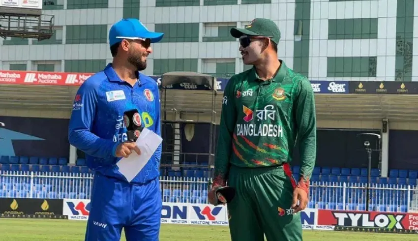 দুই পরিবর্তন নিয়ে অলিখিত ফাইনালে ব্যাটিংয়ে বাংলাদেশ
