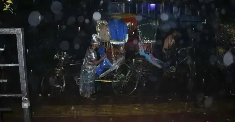 ঢাকায় রাতে হালকা বৃষ্টি হতে পারে