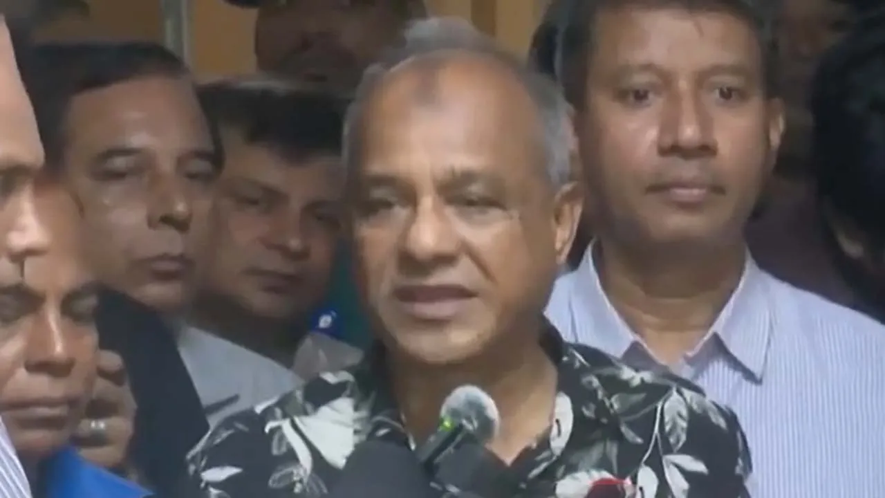 নভেম্বর পর্যন্ত সারের ঘাটতি হবে না;লাইসেন্স দেয়া হবে যোগ্যদের  : কৃষি উপদেষ্টা