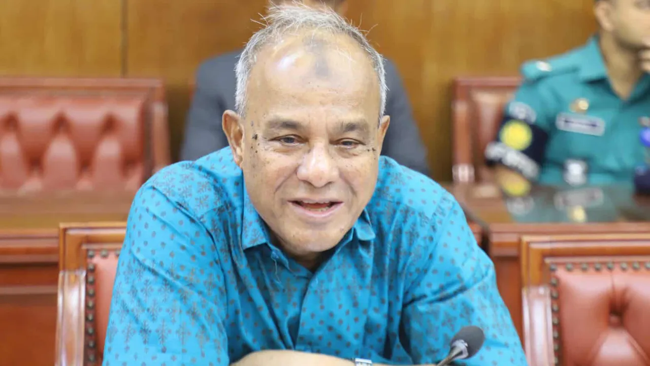 মাঠ প্রশাসনকে নির্বাচনে নিরপেক্ষভাবে কাজ করার নির্দেশ দেওয়া হবে : স্বরাষ্ট্র উপদেষ্টা