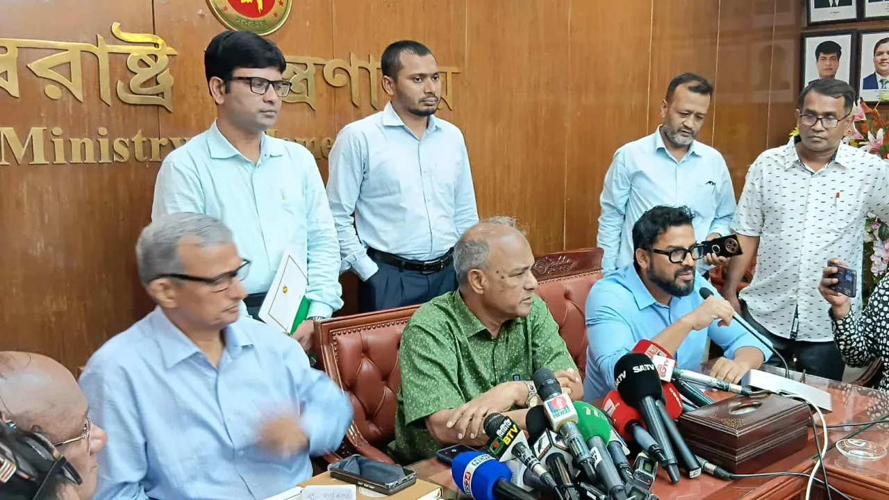 ১২ ঘণ্টার মধ্যে কোরবানির বর্জ্য অপসারণ করা হবে