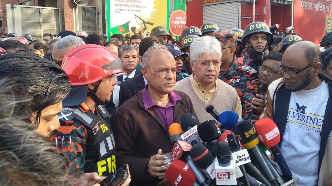 উচ্চপর্যায়ে তদন্ত কমিটি হবে, বিফ্রিংয়ে স্বরাষ্ট্র উপদেষ্টা