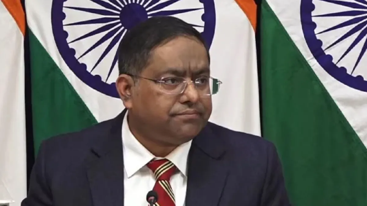 ‘শেখ হাসিনাকে ফেরত পাঠানো নিয়ে এই মুহূর্তে ভারতের নতুন কিছু বলার নেই’