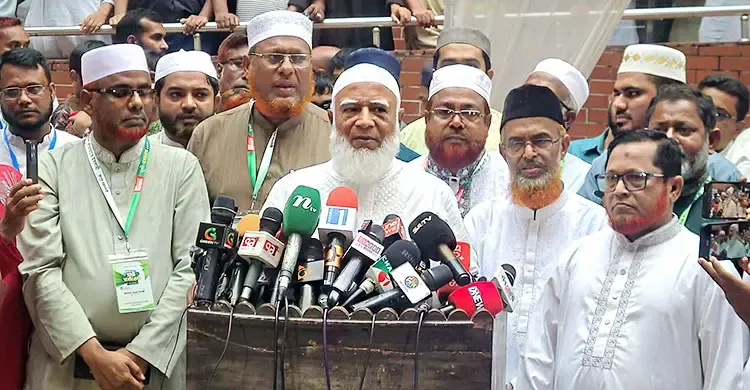 সরকারি দল বহু জায়গায় উল্টাপাল্টা করছে: জামায়াত আমির