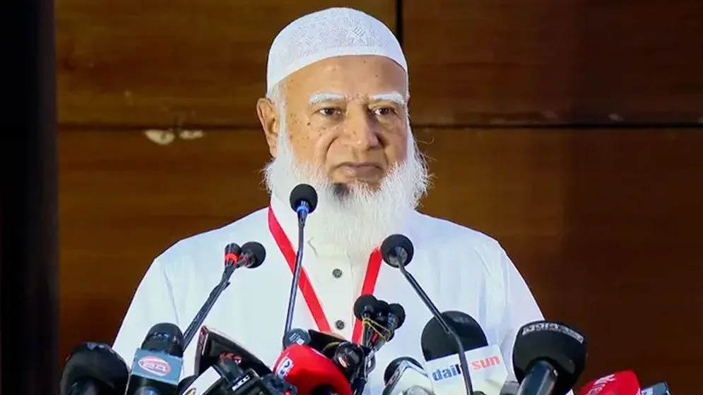 অন্যায়ের প্রতিবাদ করে বীরে পরিণত হয়েছেন আখতারুজ্জামান