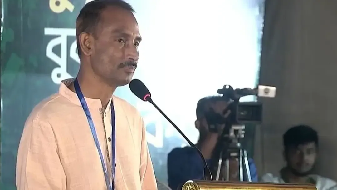 ‘আমরা আজ নব্য স্বৈরাচারের গন্ধ পাচ্ছি’