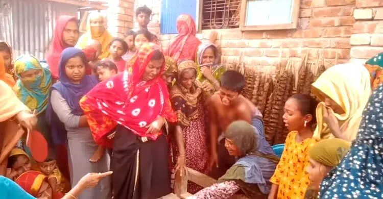 পুকুরে গোসলে নেমে প্রাণ গেলো দুই বোনের