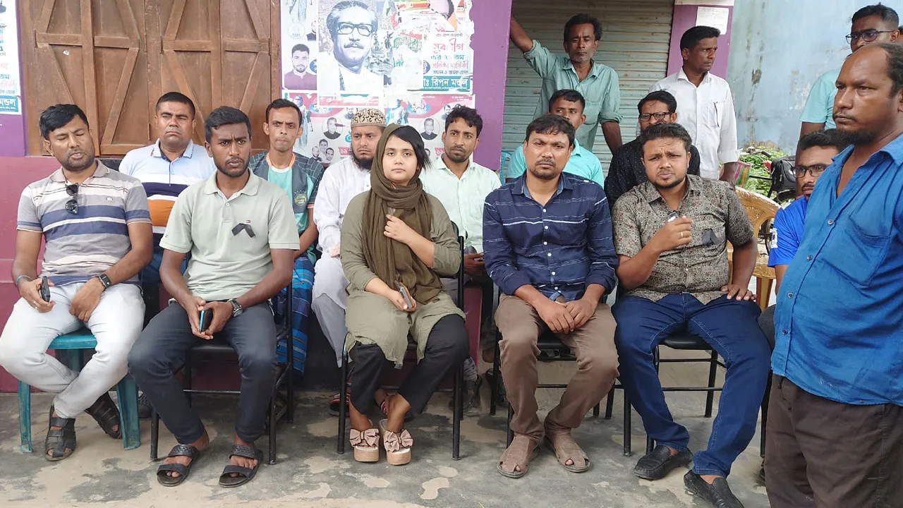 আর কত চোখের পানি ঝরলে বাবার লাশের দেখা পাব