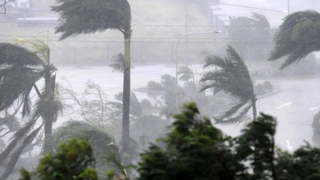 ৬০ কিমি বেগে ঝড়  হবার সম্ভবনা যেসব জেলায়