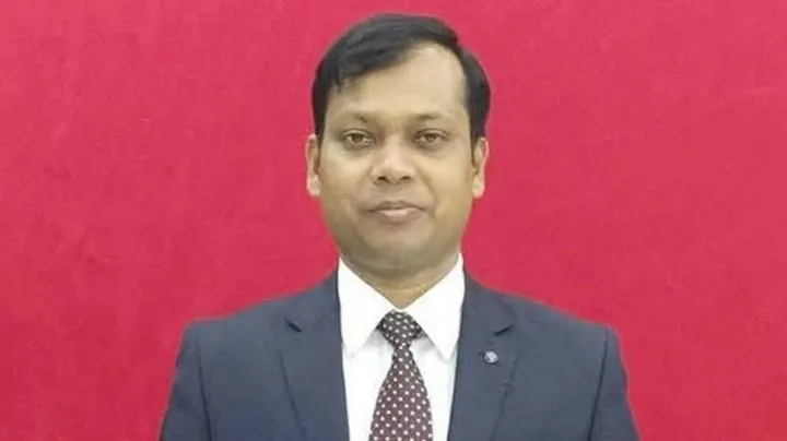 ডিসি সারওয়ার আলমকে শোকজ