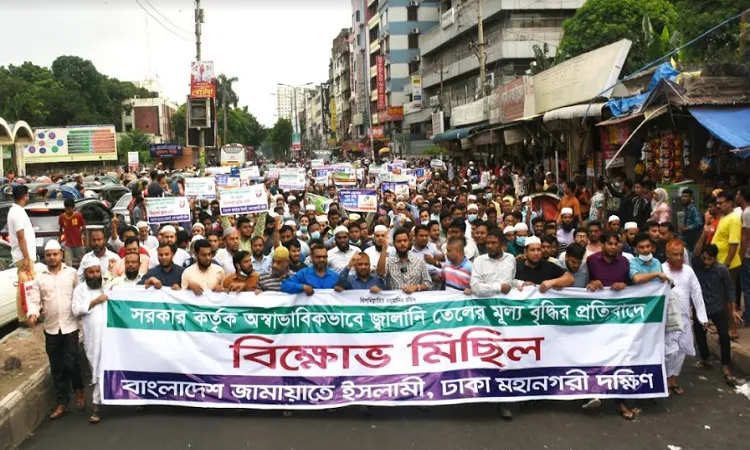 দুর্নীতি ঢাকতে অযৌক্তিকভাবে জ্বালানি তেলের দাম বাড়িয়েছে সরকার : ড. মাসুদ