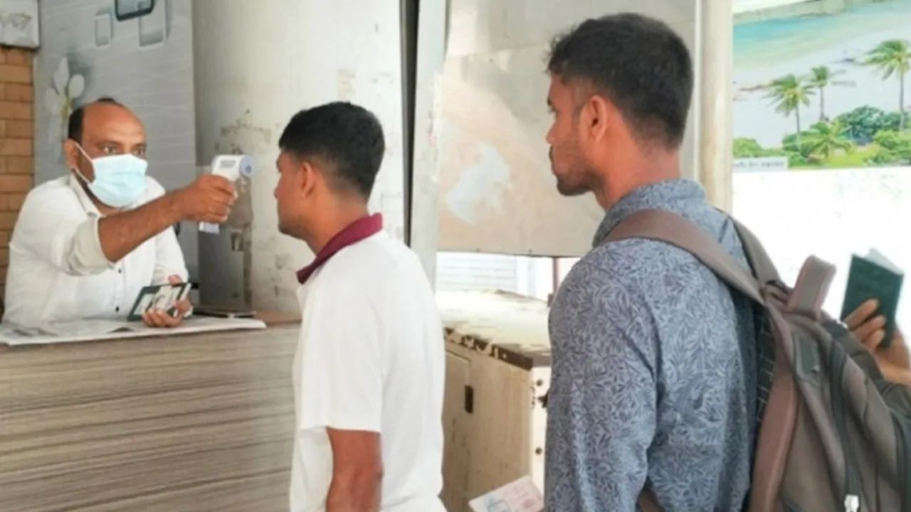 ভারতে করোনার সংক্রমণ, বেনাপোলে কড়াকড়ি