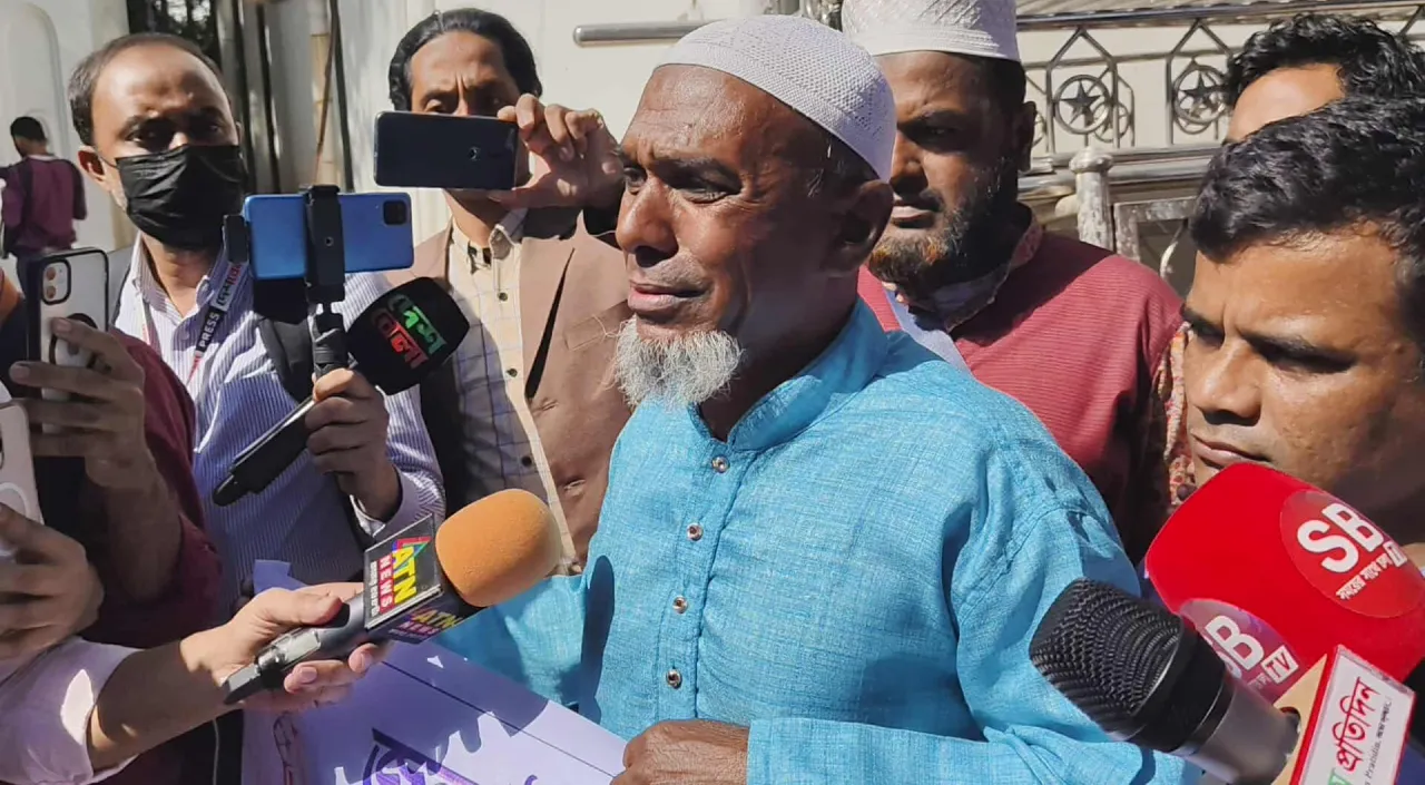 শেখ হাসিনাকে দেশে এনে রায় কার্যকরের দাবি শহীদ মিরাজের বাবার