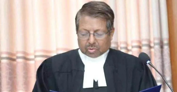 বেতনভোগী কর্মকর্তা-কর্মচারী কীভাবে শত কোটি টাকার মালিক