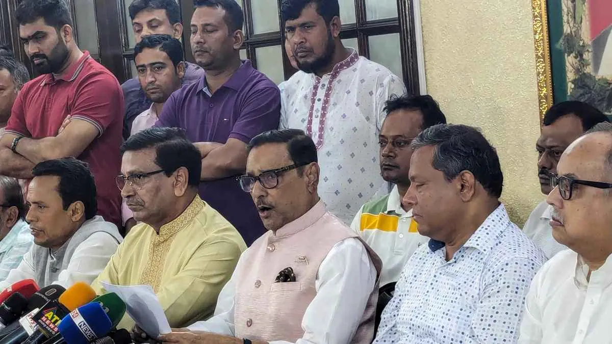 বাংলাদেশ ব্যাংকে সাংবাদিকরা কেন ঢুকবে, প্রশ্ন ওবায়দুল কাদেরের