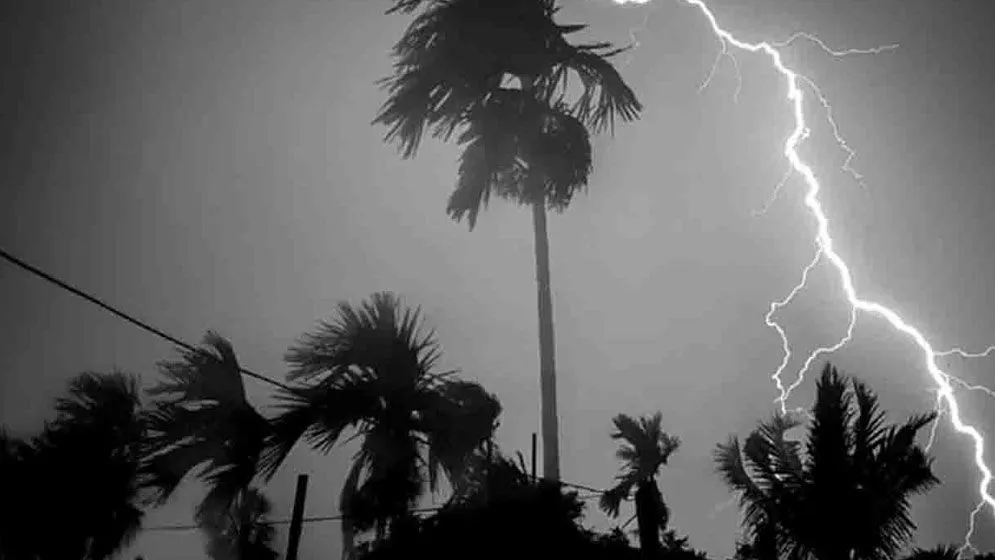 সন্ধ্যার মধ্যে ৩ অঞ্চলে কালবৈশাখীর আভাস