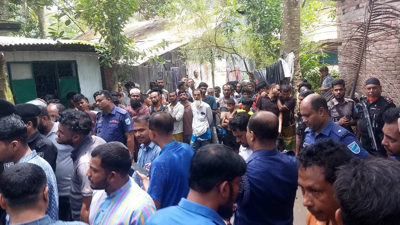 যশোর ও মাদারীপুরে ককটেল বিস্ফোরণ