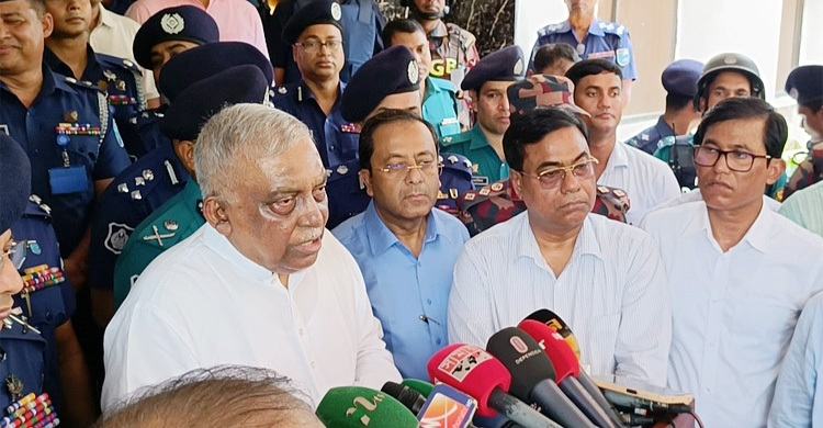 কোটা আন্দোলনের ৩ সমন্বয়কারীকে নিরাপত্তা হেফাজতে রাখা হয়েছে : স্বরাষ্ট্রমন্ত্রী