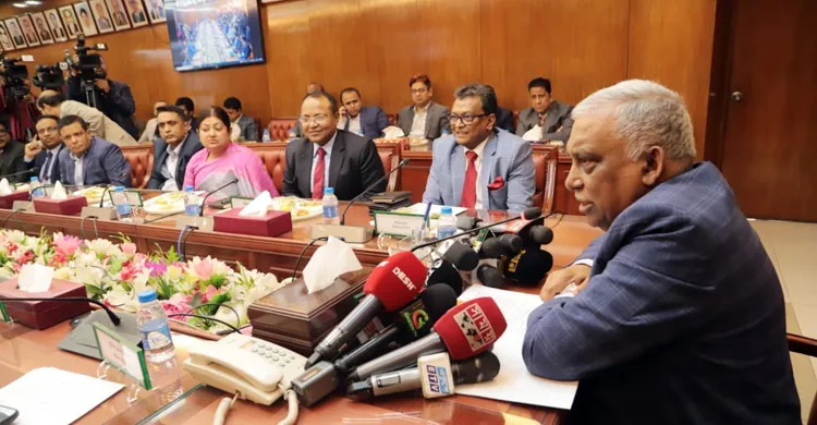 কোনো রাজনৈতিক দল দমনে দ্রুত বিচার আইন স্থায়ী হয়নি : স্বরাষ্ট্রমন্ত্রী
