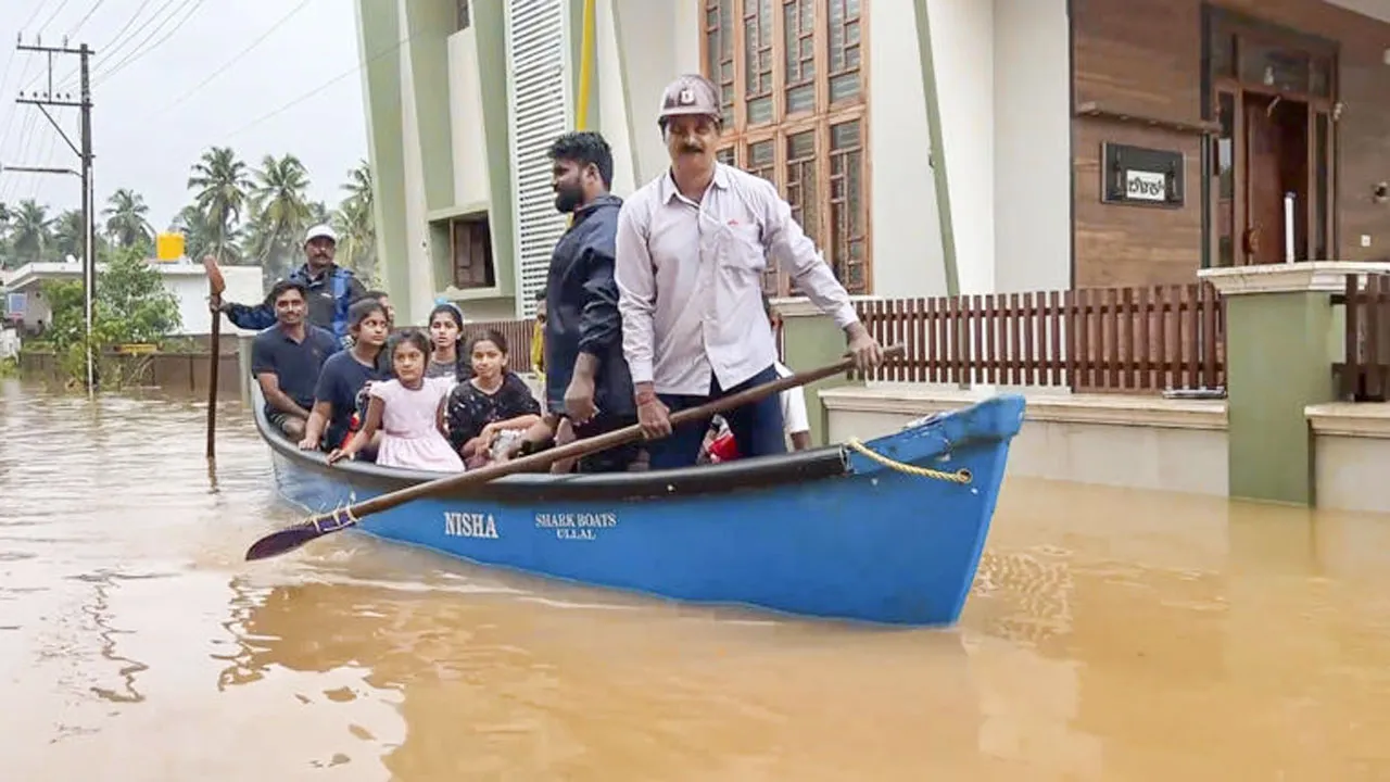 ১২৫ বছরের রেকর্ডভাঙা বৃষ্টি দেখল কর্ণাটক