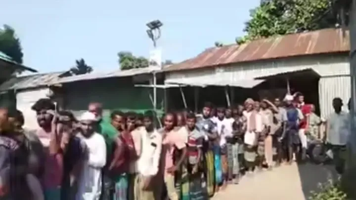 রাত ৩টায় লাইনে দাঁড়িয়েও সার পেলেন না কৃষকরা