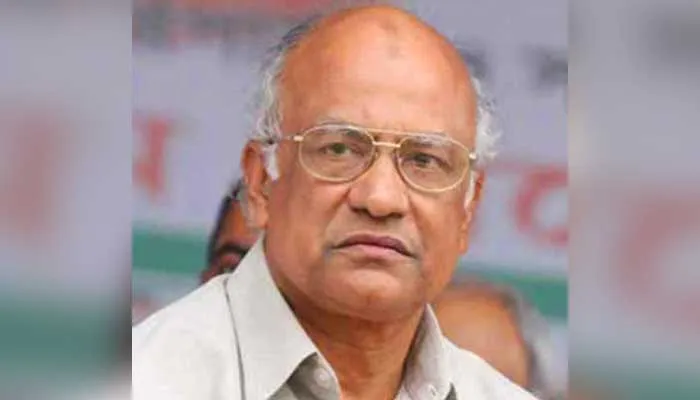 বিএনপির আন্দোলন দমাতে নেতাকর্মীদের বিরুদ্ধে মামলা : খন্দকার মোশাররফ