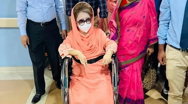 বিকেলে বাসায় ফিরবেন খালেদা জিয়া