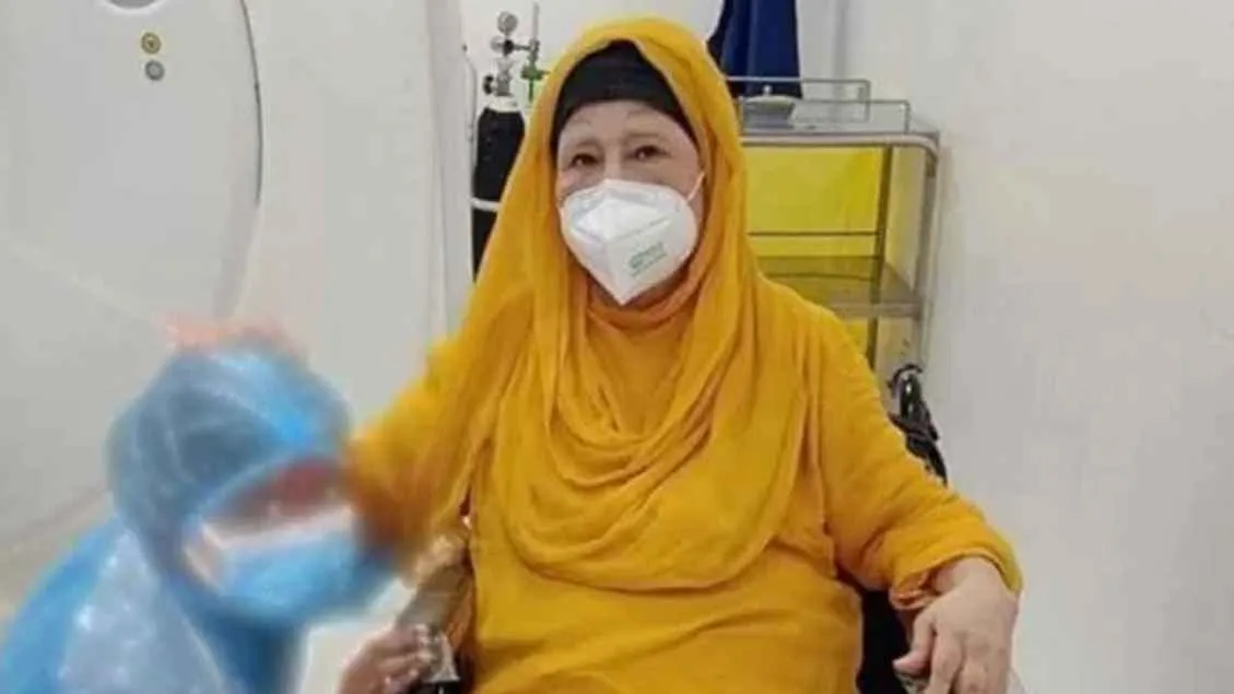 হাসপাতালে ভর্তি করা হয়েছে খালেদাকে