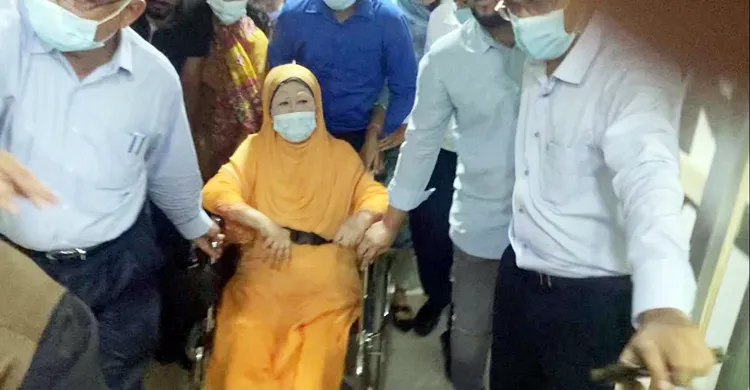 খালেদা জিয়াকে কয়েক দিন হাসপাতালে থাকতে হবে