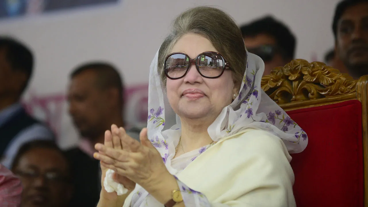 দেশে ফিরলেন খালেদা জিয়া
