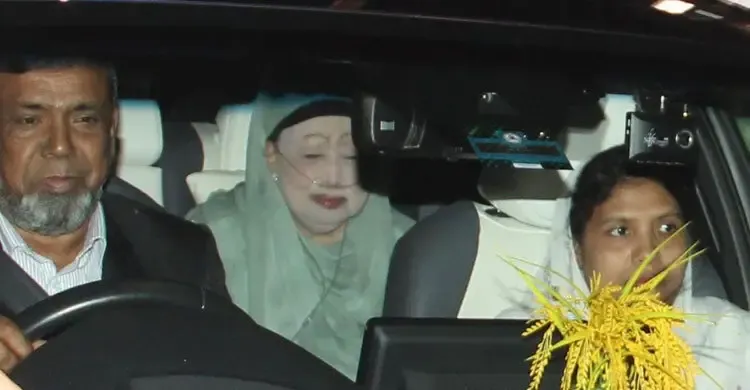 দেশবাসীর কাছে দোয়া চেয়েছেন খালেদা জিয়া