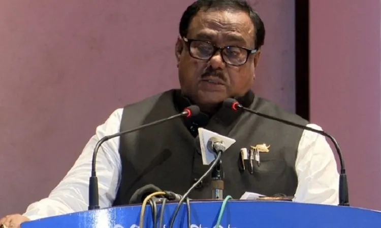 করোনাক্রান্ত খাদ্যমন্ত্রী সাধন চন্দ্র মজুমদার