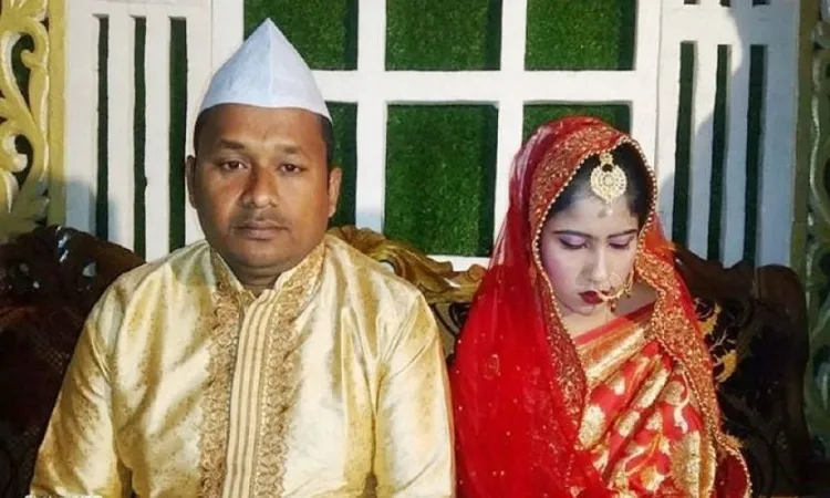 বর আসেনি, বিয়ে করলেন স্বেচ্ছাসেবক লীগ নেতা