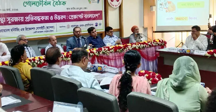 ‘কিডনি রোগ থেকে বাঁচতে সচেতনতার বিকল্প নেই’