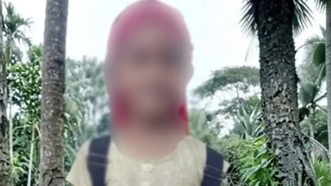 ঘেরের পাড়ে মিলল ৭ বছরের শিশুর গলাকাটা মরদেহ