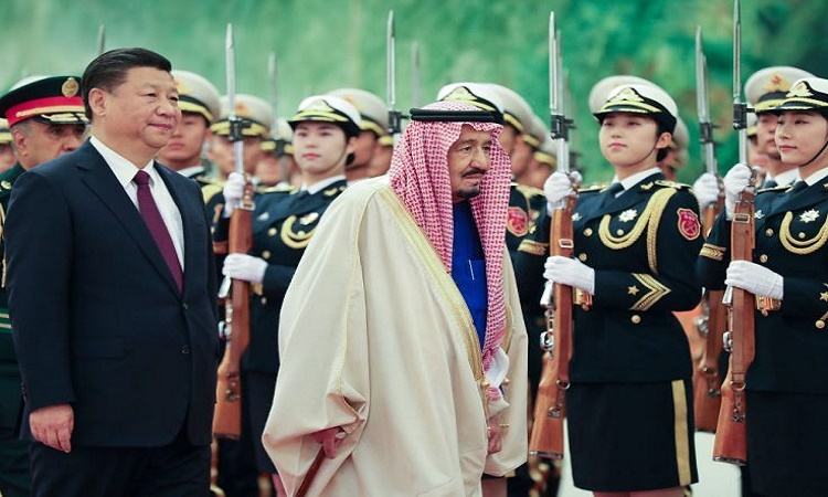 Saudis Mull Ditching US Dollar for China’s Yuan in Oil Sales