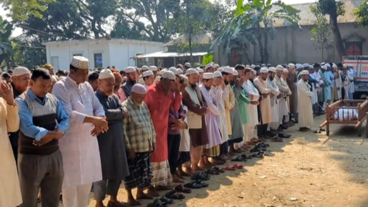 ভূমিকম্পে নিহত বাবা-ছেলের দাফন সম্পন্ন