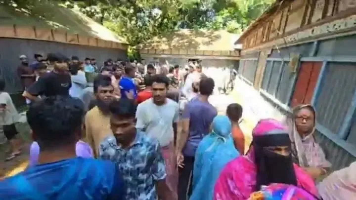 কুমিল্লায় মা ও ভাতিজিকে কুপিয়ে হত্যা